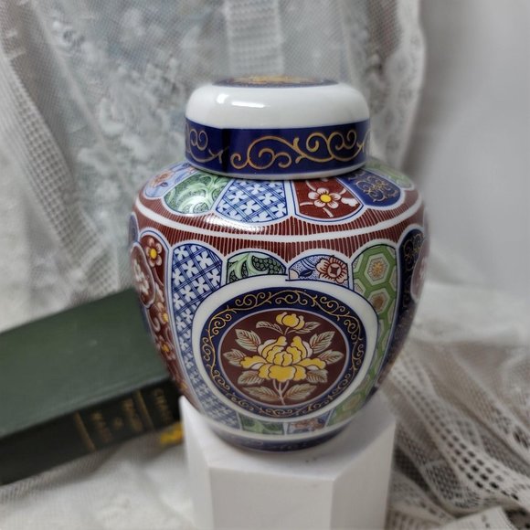 Vintage 6" Ginger Jar by Imari Imperial - Picture 6 of 11